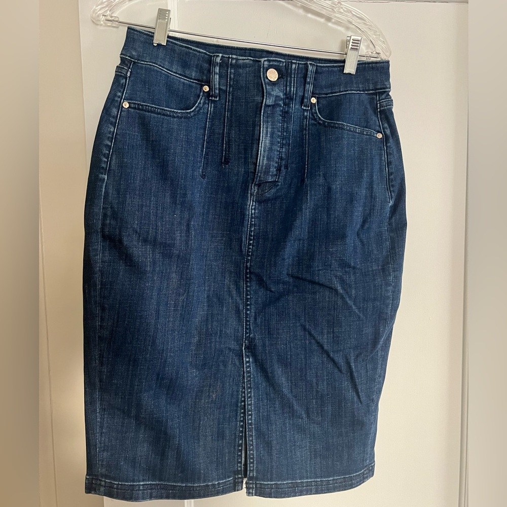 WHITE HOUSE BLACK MARKET denim pencil skirt Notte Authentic wash -6-NWT!